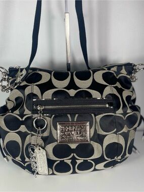 Coach poppy Signature Canvas Crossbody Bag